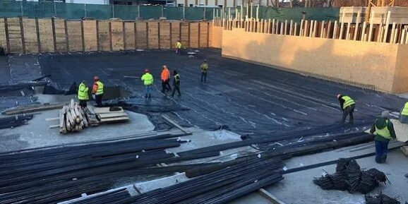 Budynek Wielorodzinny Z Funkcją Usługową 1-17